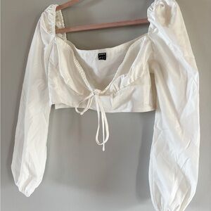 4/20$ White Puff Sleeve Crop Top